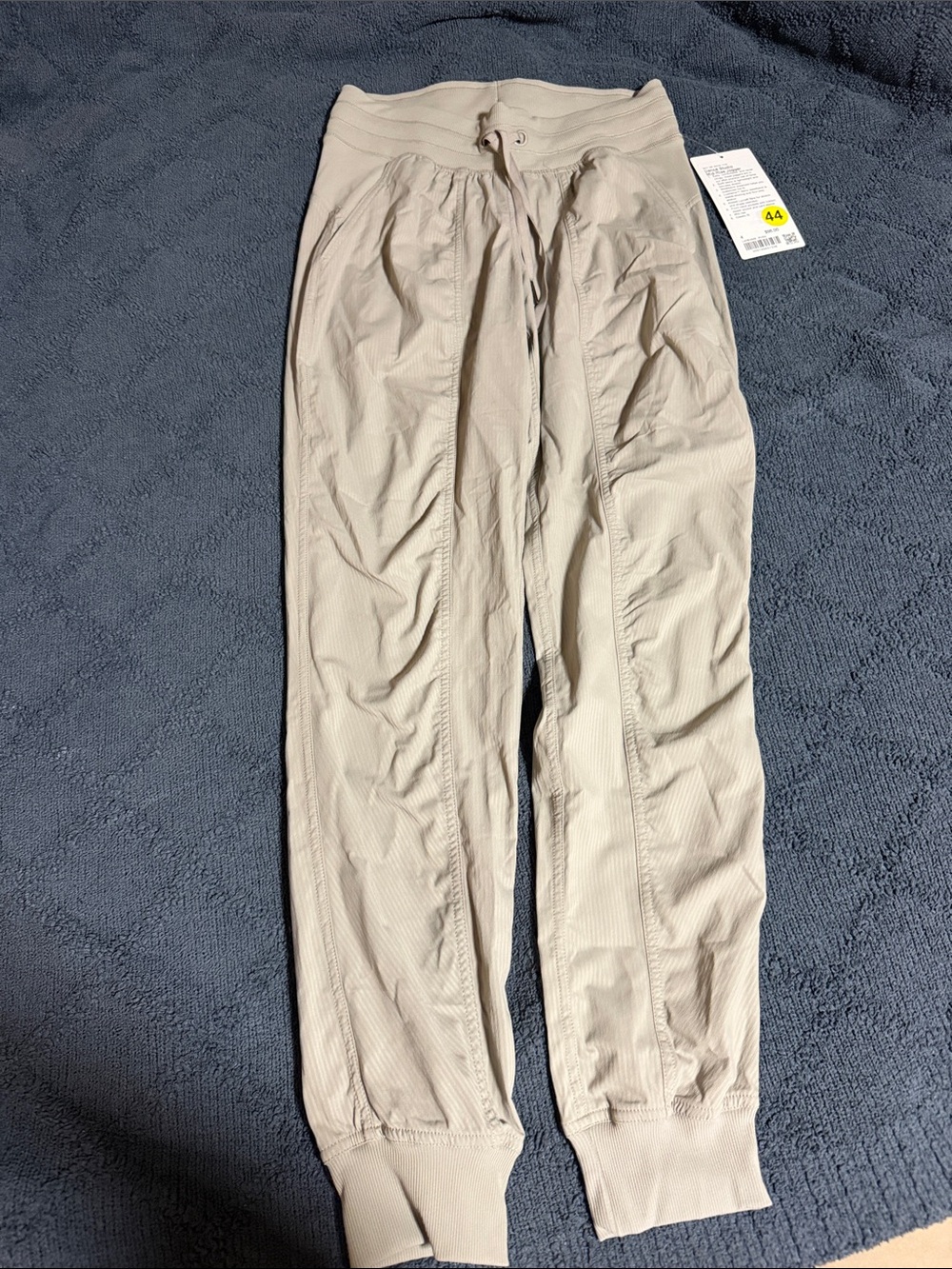 Lululemon dance studio mid rise jogger size 4
